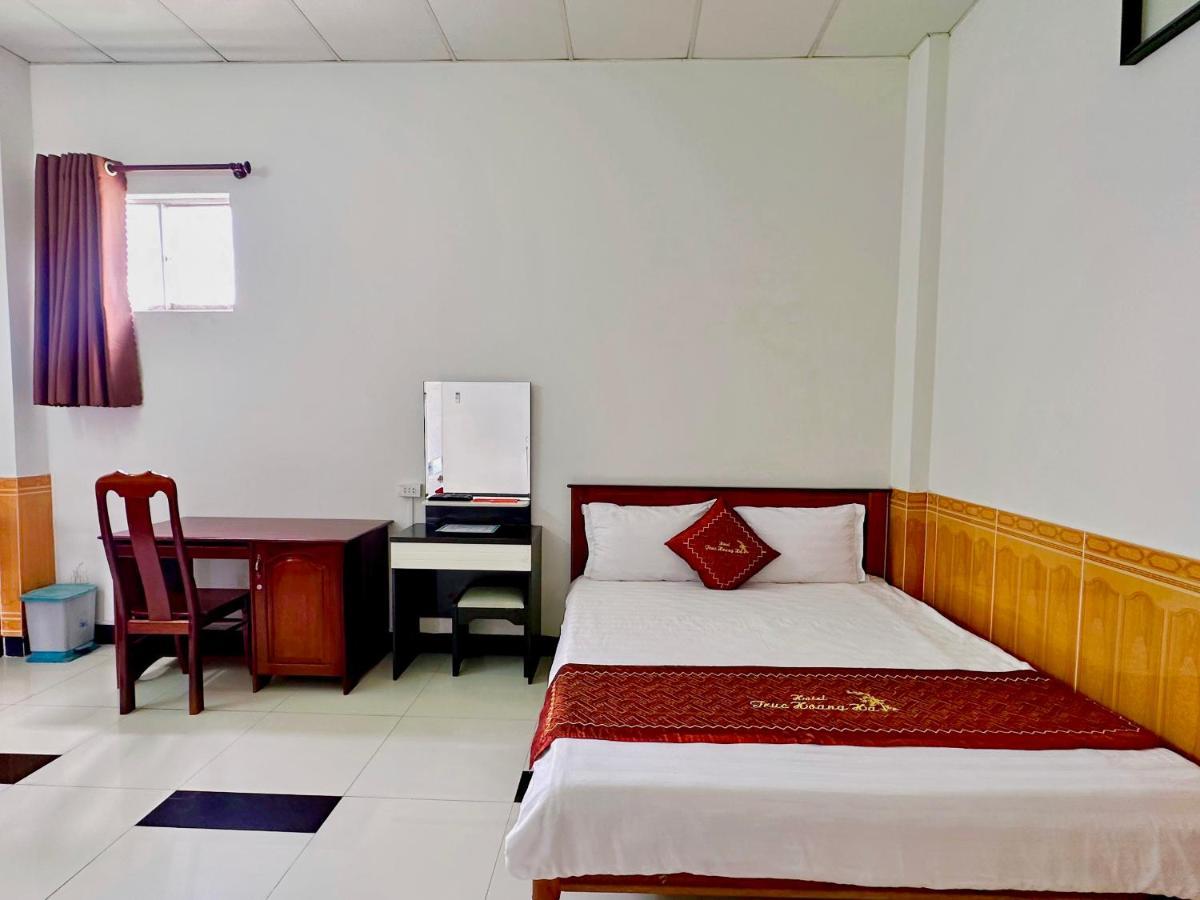 Truc Hoang Ha Hotel Κον Τουμ Εξωτερικό φωτογραφία