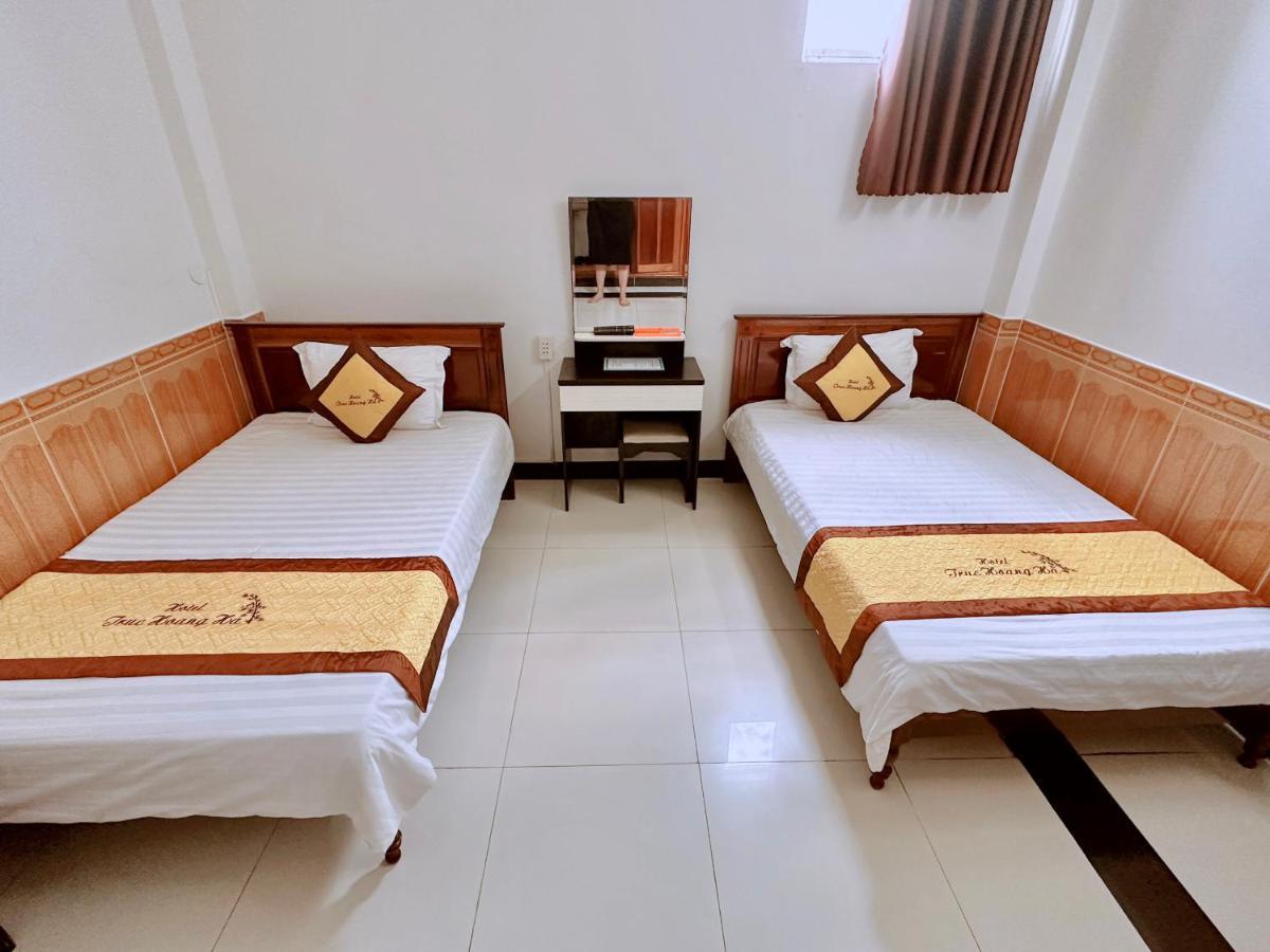 Truc Hoang Ha Hotel Κον Τουμ Εξωτερικό φωτογραφία