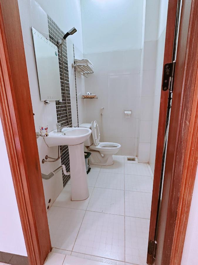 Truc Hoang Ha Hotel Κον Τουμ Εξωτερικό φωτογραφία