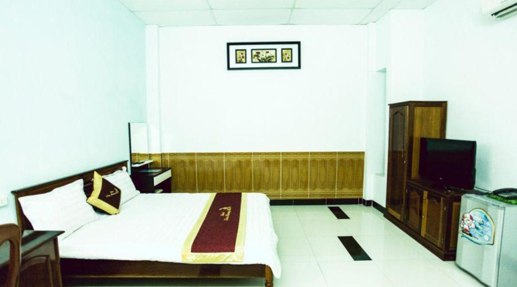 Truc Hoang Ha Hotel Κον Τουμ Εξωτερικό φωτογραφία